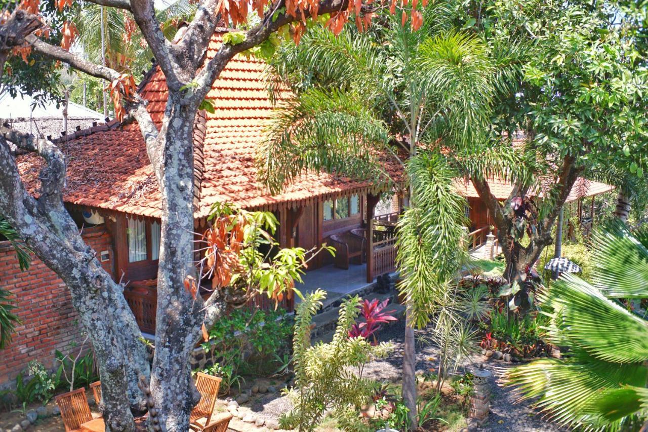 Villa Bantes Mps Kubutambahan エクステリア 写真